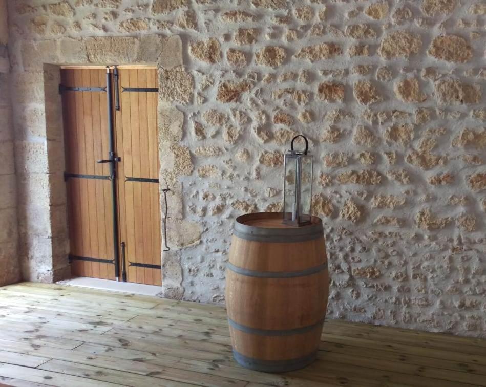 Au Coeur Des Vignobles Panzió Saint-Estèphe Kültér fotó